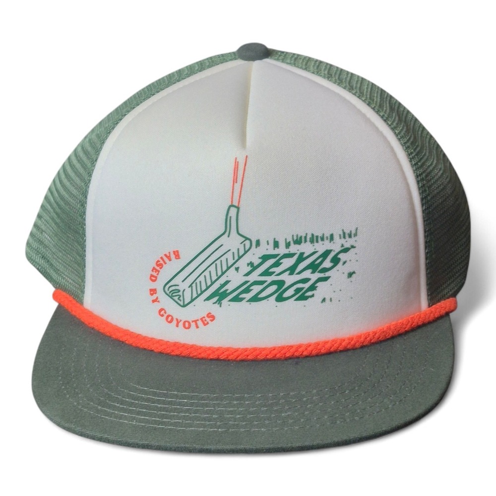 Raised By Coyotes Mens OS Golf Texas Wedge Trucker Hat Snapback NWOT